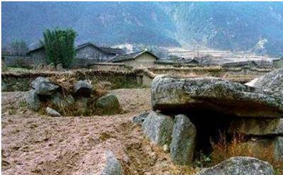 在凉山州大石墓发掘两万具遗骸，历史上神秘消失的邛都人972 / 作者:网上的人生 / 帖子ID:49272