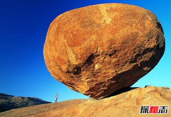 揭秘印度自行升空的圣石，腾空的圣石照片为PS753 / 作者:志向探秘 / 帖子ID:49697