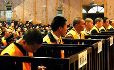 湘中第一黑帮老大刘俊勇，从神童堕落成人魔208 / 作者:爱UFO者 / 帖子ID:50114