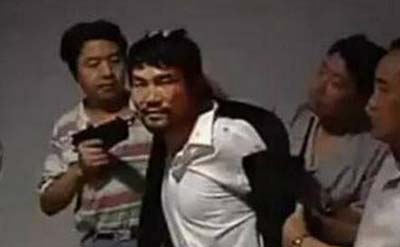 西安黑社会老大魏振海，越狱狂魔死前仰天长笑298 / 作者:网上的人生 / 帖子ID:49851