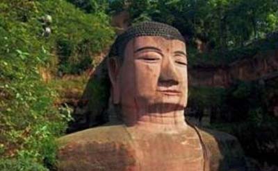 乐山大佛为什么会闭眼，难道真的是佛祖显灵吗578 / 作者:网上的人生 / 帖子ID:49842