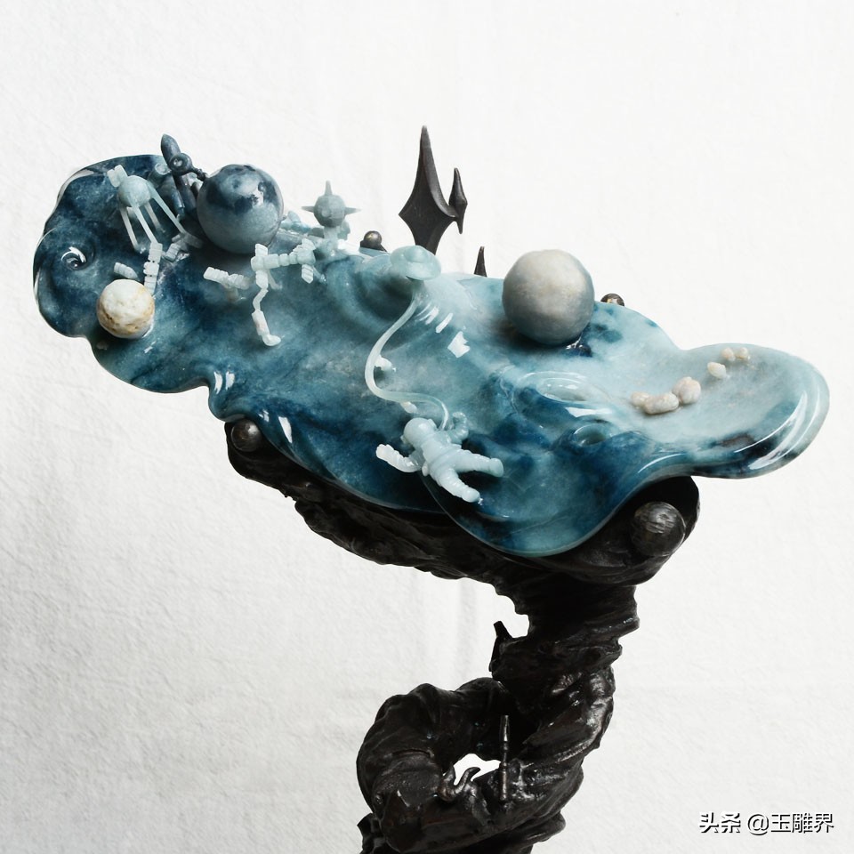 翡翠雕成宇宙太空，宇航员出仓，黑洞都展现得很经典772 / 作者:dzlqsq / 帖子ID:49998