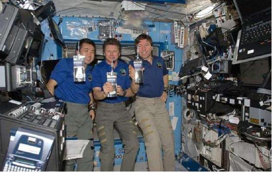 多名宇航员身体发生“不可逆”的变化，生命真的源于宇宙吗？592 / 作者:levin2008 / 帖子ID:50023