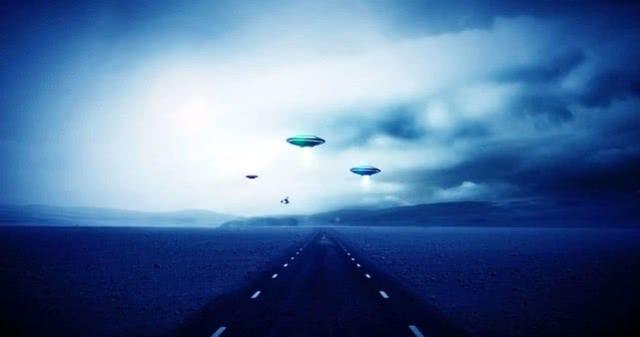 美国怀俄明州上空出现大量白色光圈引恐慌，民众猜测是UFO舰队749 / 作者:pAxvOHtH / 帖子ID:50659