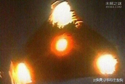 专家称三角形UFO是美国政府用外星科技建造的620 / 作者:TejUKCJa / 帖子ID:50675