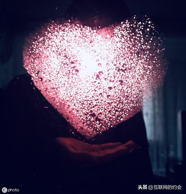 哪种粒子构成了宇宙？科学家提议搜寻“温”暗物质145 / 作者:5674152 / 帖子ID:51281