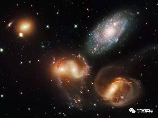 哈勃发现一个“逆旋”的旋涡星系755 / 作者:tgboler / 帖子ID:51946