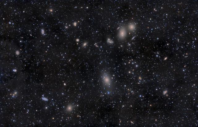 已知宇宙中最大的黑洞，出现在一个“不起眼”的小星系里902 / 作者:TejUKCJa / 帖子ID:52129