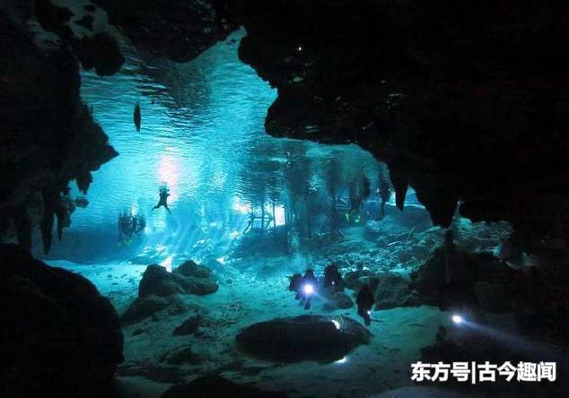 美国最神秘的水中洞穴 很多人丧命于此 游客却争先恐后往下跳717 / 作者:zhoujingli / 帖子ID:52326