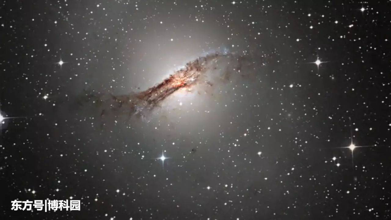 在巨型射电星系中心，发现一个年轻而模糊的活动星系核！338 / 作者:earth20011 / 帖子ID:52365