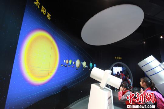 小朋友走进科技馆 探索太空逐梦航天57 / 作者:123456868 / 帖子ID:52538