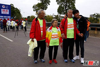 中国首个马拉松纪录缔造者张亮友 88岁依旧坚持跑完全程331 / 作者:网上的人生 / 帖子ID:52776