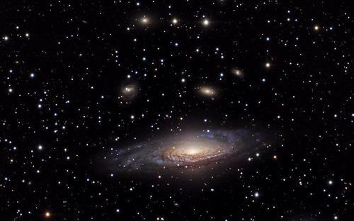 星系形成时先出现中央黑洞还是先形成星系结构？575 / 作者:JDLMDJIA / 帖子ID:53397