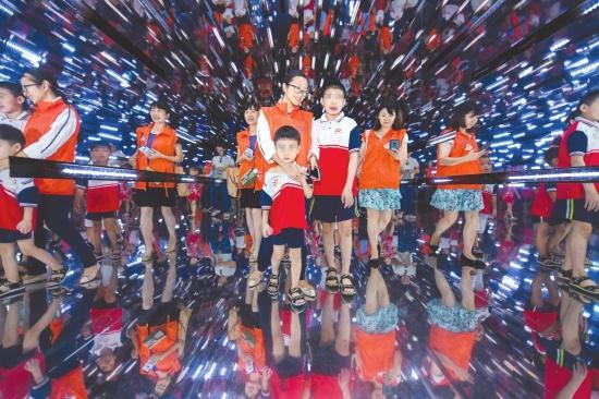 “史蒂芬霍金与乔治的宇宙”志愿者为特殊儿童送来一颗星294 / 作者:FENGER106 / 帖子ID:53419
