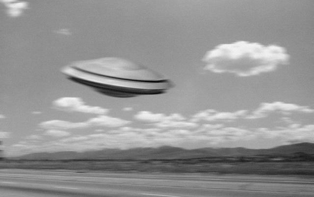 不明飞行物到底是什么？UFO让全球科学家都头疼，政府拼命封锁191 / 作者:36427666 / 帖子ID:54091