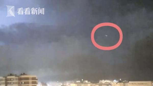 暴风雨中“银色UFO”超清晰长视频曝光 美国NASA已介入调查726 / 作者:JczaEZNv / 帖子ID:54277