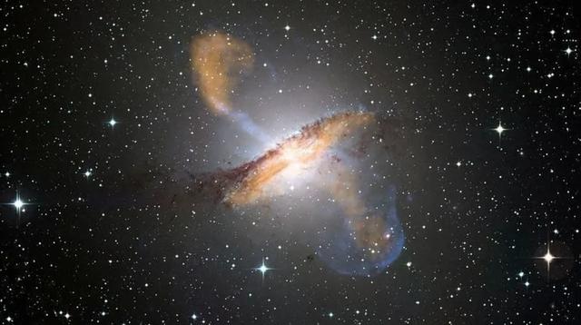 超乎想象，由八个星系合并而成！新发现已知宇宙最大黑洞679 / 作者:ccxm / 帖子ID:55316