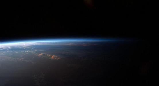 宇宙可能是一个巨大的封闭空间583 / 作者:狂人逸文 / 帖子ID:55394