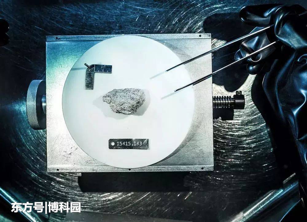 阿波罗382公斤月球土壤，已封存50年，现在终于要打开研究了486 / 作者:afrokido / 帖子ID:55840
