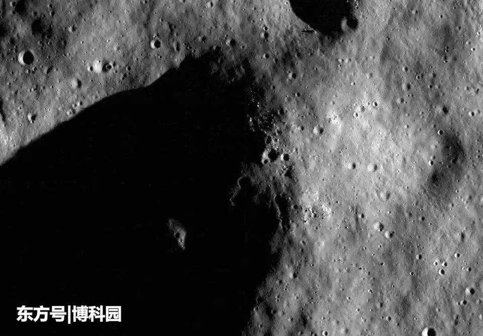 落入月球“永久黑暗”陨石坑中的物质，可能会被冻结数十亿年！319 / 作者:禾口王君卤 / 帖子ID:55969