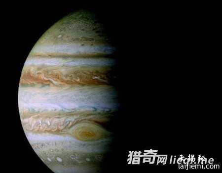 揭太阳系10大秘密：最深海洋不在地球18 / 作者:UFO来啦 / 帖子ID:63923