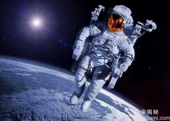 航天员在太空中遭遇一种地球上隐藏多年未知生物636 / 作者:UFO外星人爱好者 / 帖子ID:60611
