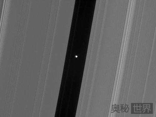 卡西尼号揭开土星的秘密489 / 作者:UFO来啦 / 帖子ID:62485