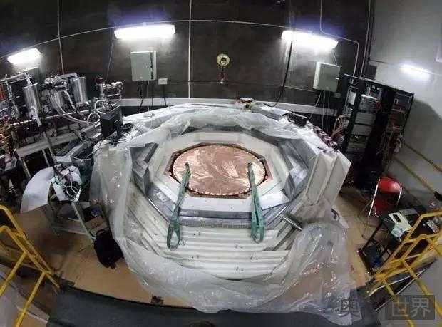 世界最大暗物质实验公布首个结果70 / 作者:UFO来啦 / 帖子ID:61751 世界最大暗物质实验公布首个结果70 / 作者:UFO来啦 / 帖子ID:61751
