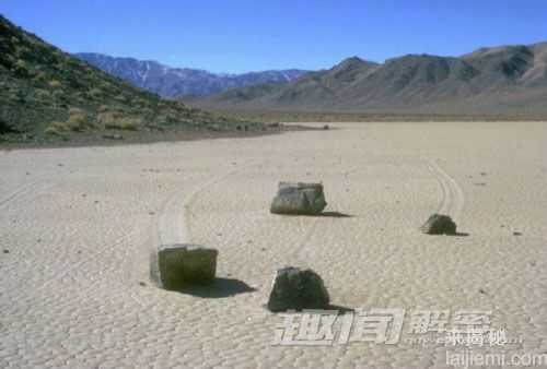 揭开死亡谷石块移动之谜：浮冰与轻风433 / 作者:UFO来啦 / 帖子ID:63931