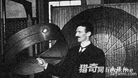 全世界都被骗了！原来是他发明了UFO805 / 作者:UFO外星人爱好者 / 帖子ID:60731