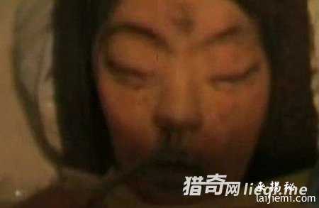 美掩盖真相：阿波罗月球带回女尸494 / 作者:UFO来啦 / 帖子ID:65530
