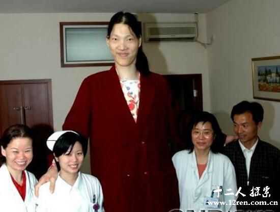 姚德芬：世界上最高的女人，姚德芬怎么死的？508 / 作者:UFO来啦 / 帖子ID:63495