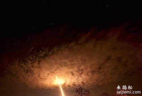 UFO七大猜想-彗星是外星飞船的隐形外衣582 / 作者:UFO外星人爱好者 / 帖子ID:57770