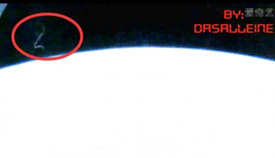 外星人暴露真身：空间站拍到龙形生物66 / 作者:UFO外星人爱好者 / 帖子ID:57574