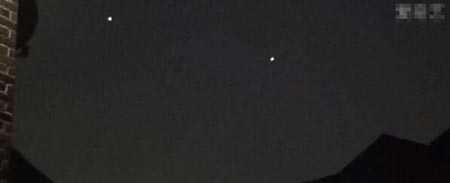 女子目击UFO舰队 夜空飞过消失在丛林673 / 作者:UFO外星人爱好者 / 帖子ID:57266