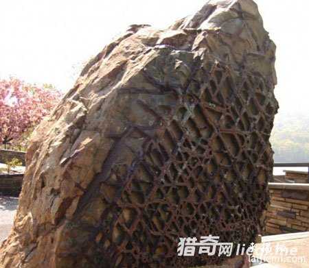 华夫岩神秘图案揭示外星人曾造访地球11 / 作者:UFO外星人爱好者 / 帖子ID:57533