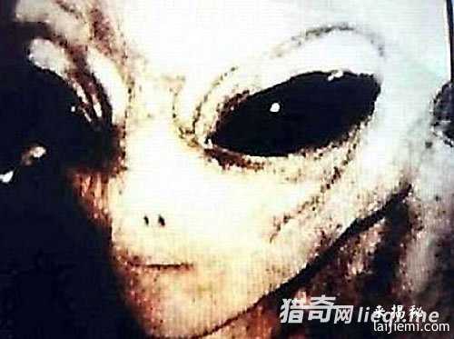 村庄挖出百具外星人遗骸，被埋超500年805 / 作者:UFO来啦 / 帖子ID:61017