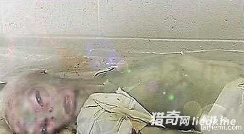村庄挖出百具外星人遗骸，被埋超500年758 / 作者:UFO来啦 / 帖子ID:61017