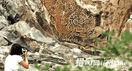 史前壁画：证明外星人确实存在28 / 作者:UFO来啦 / 帖子ID:60959
