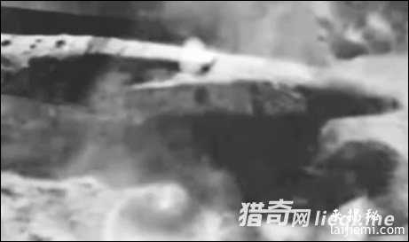 月球陨坑中惊现4000米长宇宙飞船721 / 作者:UFO爱好者 / 帖子ID:66637