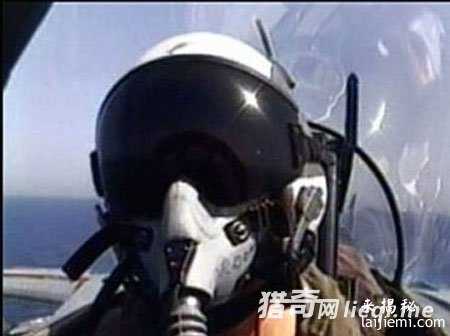 震惊！受命击落UFO美飞行员差点尿裤子82 / 作者:UFO来啦 / 帖子ID:60767
