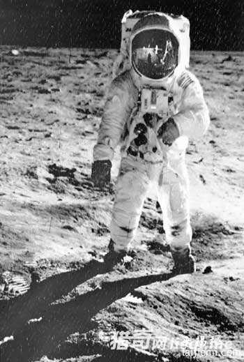登月第一人临死前曝出UFO真相！431 / 作者:UFO外星人爱好者 / 帖子ID:57238