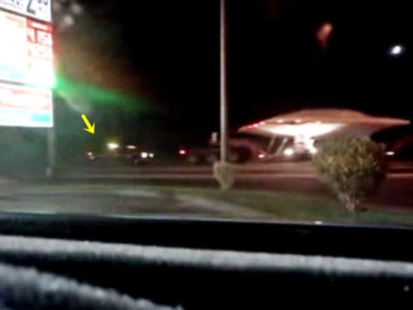真实：UFO在内华达州51区被拖走【视频】962 / 作者:UFO来啦 / 帖子ID:60865