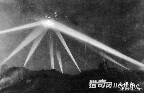 真有外星人？全球百年经典UFO照片450 / 作者:UFO外星人爱好者 / 帖子ID:57538