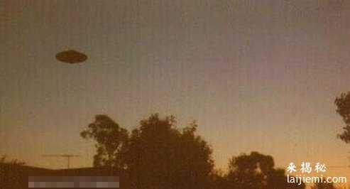 美雇员曝51区地下基地有9架飞碟621 / 作者:UFO外星人爱好者 / 帖子ID:60743