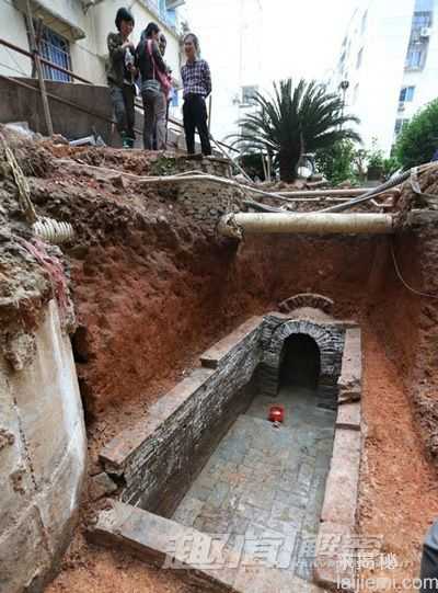 福州一小区建电梯竟挖出千年古墓(图)27 / 作者:UFO来啦 / 帖子ID:65325