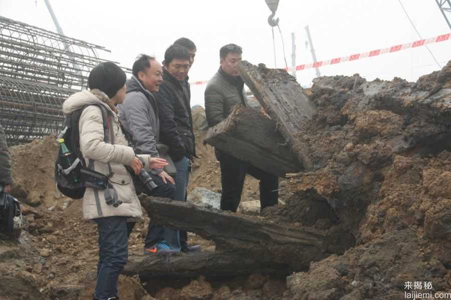 上海徐家汇地铁施工挖出古墓786 / 作者:UFO来啦 / 帖子ID:61372