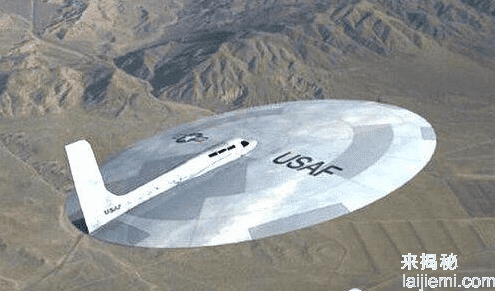 美上空出现巨型UFO 长1600多米速度远超战机20 / 作者:UFO来啦 / 帖子ID:60774