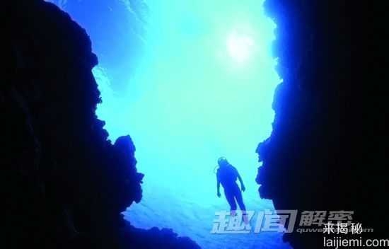 潜水员欲潜入湖底 揭开喀纳斯湖怪真面目84 / 作者:UFO来啦 / 帖子ID:64765