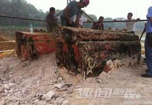 福州一小区建电梯竟挖出千年古墓(图)324 / 作者:UFO来啦 / 帖子ID:65325